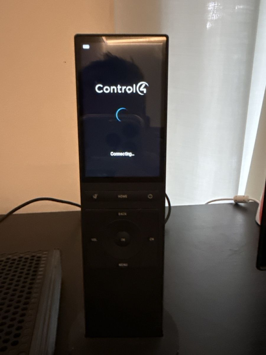 Hub & Switch: Control4 Controller C4-EA1-V2 mit Neeo Remote gebraucht – Usato da Schattdorf venduto da MCcathry 3