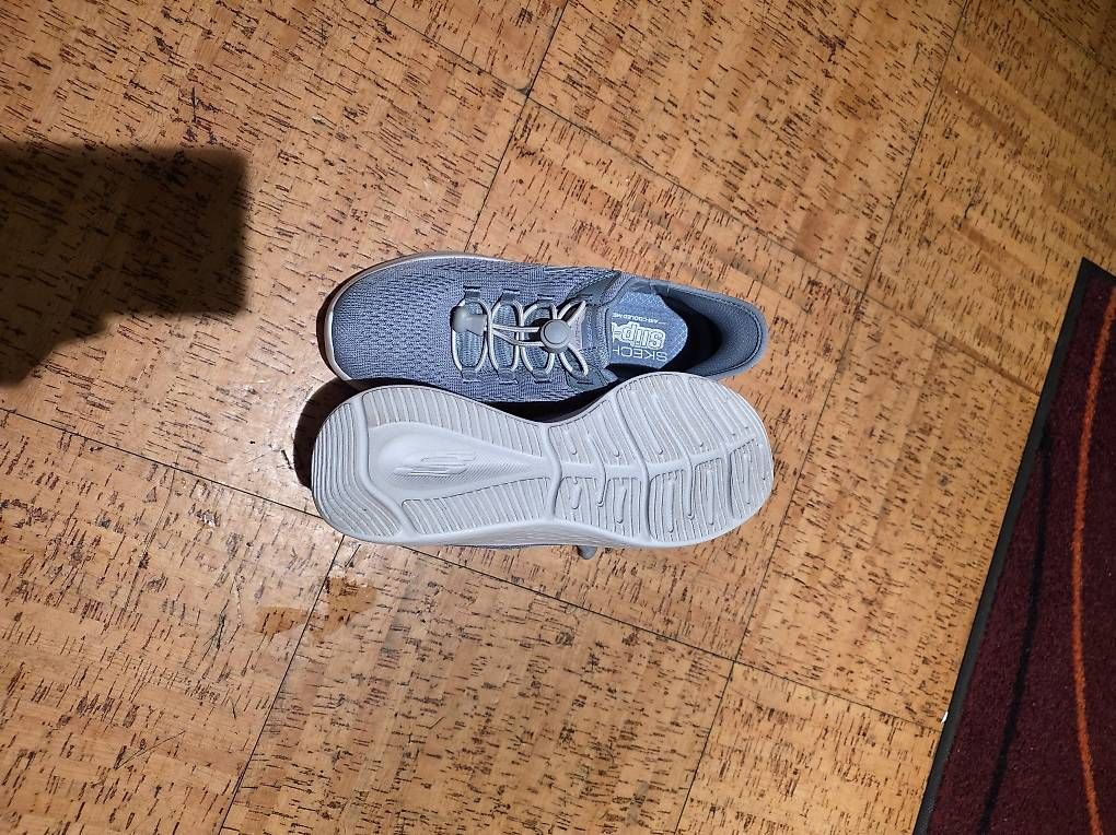 Skechers Scarpe da donna: Sketchers Grösse 36 – Usato da Ennetbaden venduto da hey07