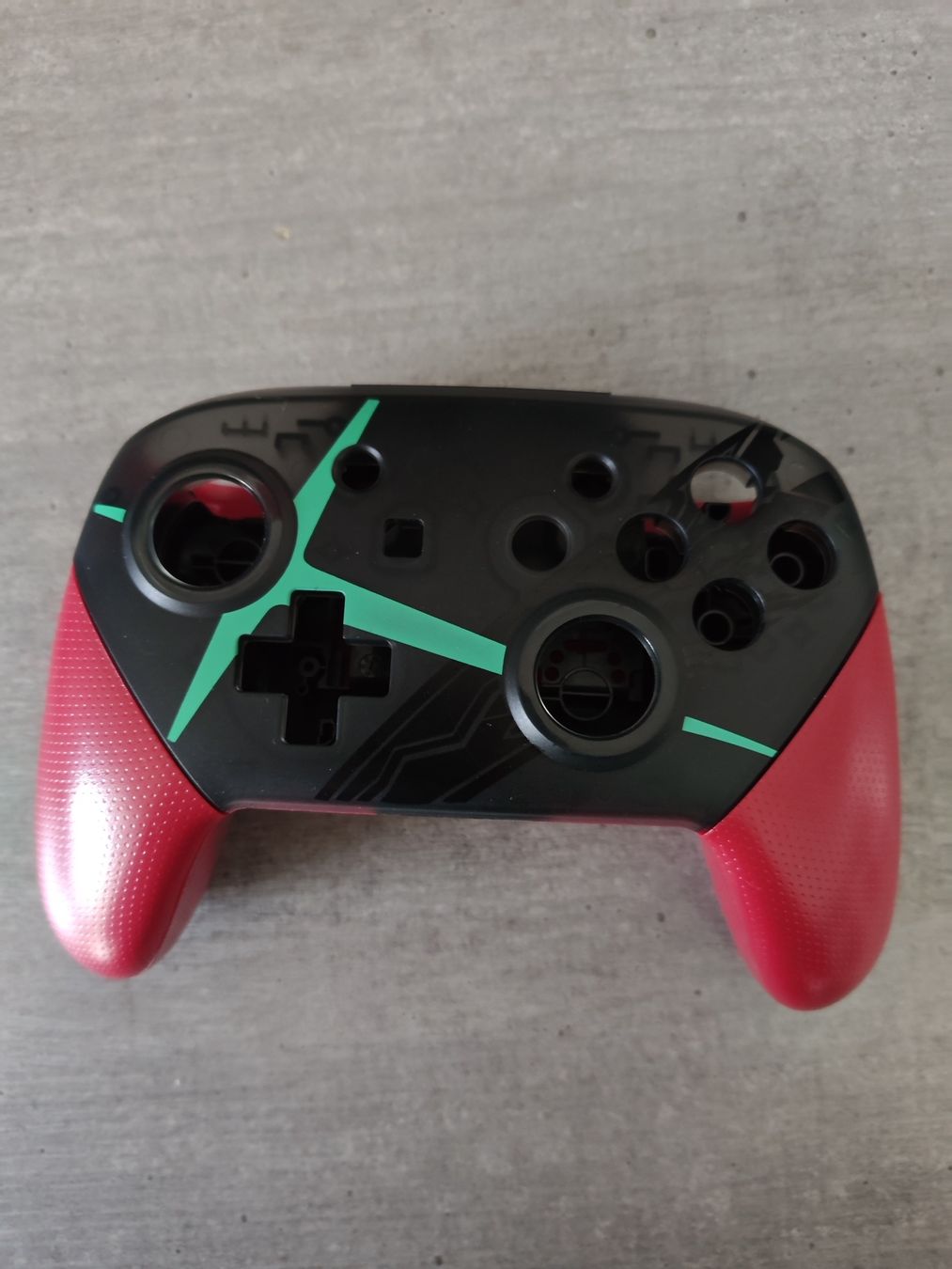 Nintendo Custodie protettive: Nintendo Switch Pro Controller Gehäuse "Metroid" Design – Nuovo e nell'imballaggio originale da Sargans venduto da ver_ncy5