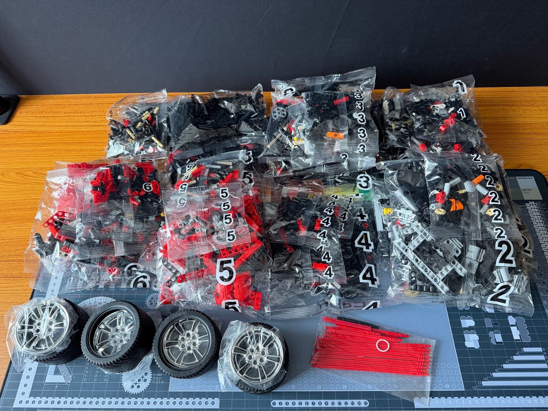 Jeux de construction: Cada MASTER Red Super Car 1:8 inkl Power System – Neuf (Voir description) à Diepoldsau par Accord75 2