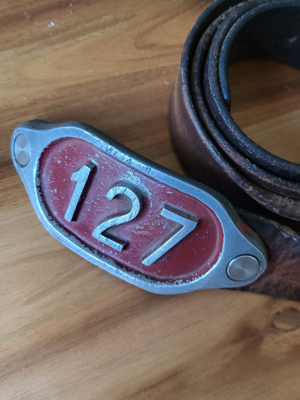Gürtelschnallen: Street Belt, Hydrantennummer 127 – Gebraucht aus Bern von nic_x6gy 1