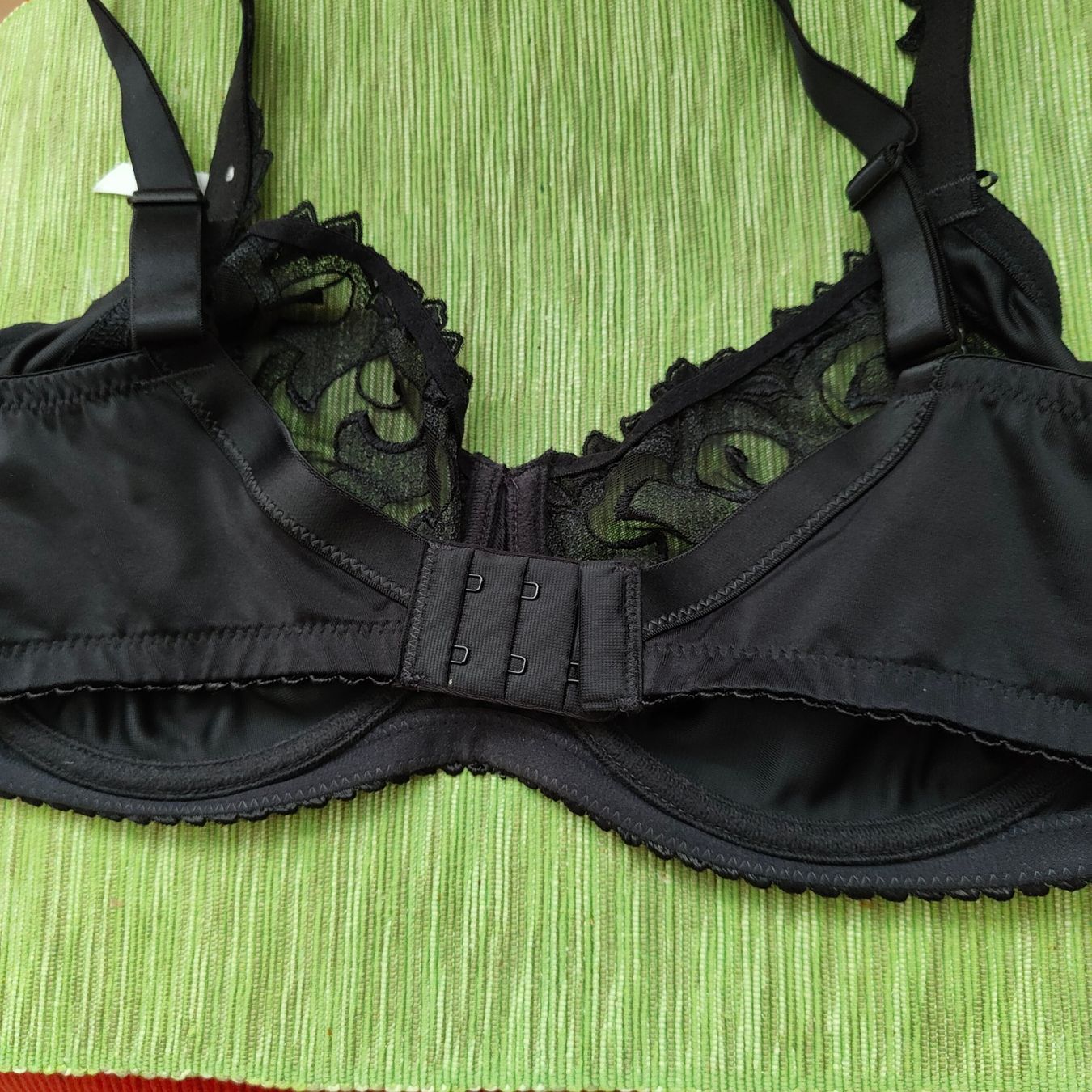 Sonstige Unterwäsche: Felina BH schwarz mit Spitzen  Gr. 95C Fr.12.- – Gebraucht aus Lohn SH von flyerc9 2