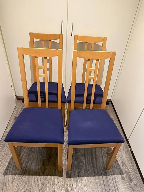 Tables: TABLE AVEC 4 CHAISE – D'occasion à La Chaux-de-Fonds par sz2300 1