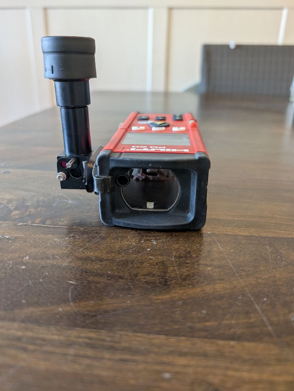 Hilti Messen: Hilti Laser-Distanzmesser – Gebraucht aus Sursee von Sen.Lu 2