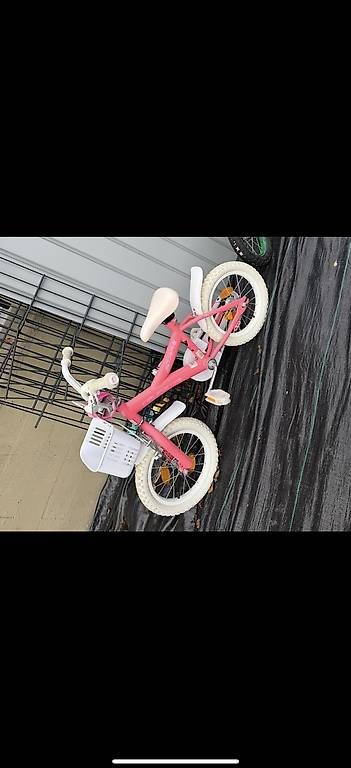 Giocattoli: Kinderspielsachen 1-4 Jahre – Usato da Niederhasli venduto da des_f82m 2