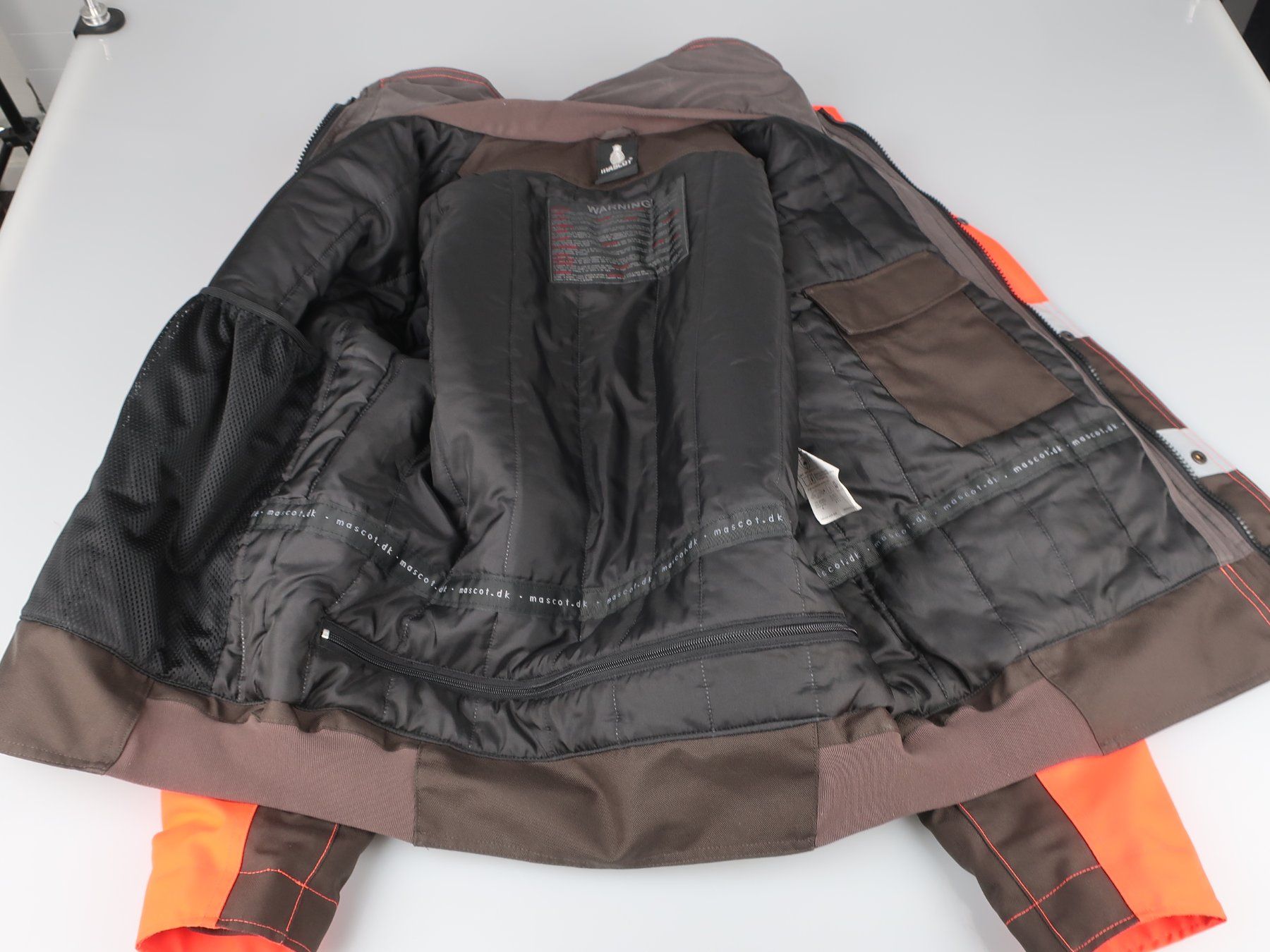 Jacken: MASCOT Workwear Warnschutzjacke – Gebraucht aus Volketswil von brockipfannenstil 4