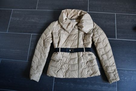 Wintrejacke, Guess, M