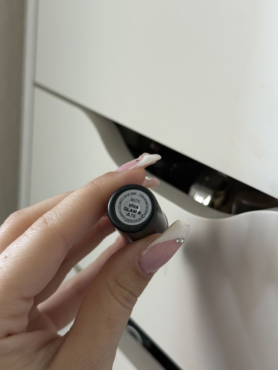 Mac Cosmetics Make-up: MAC Lipstick – Gebraucht aus Chavannes-près-Renens von elobrgs 2