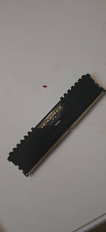 Memory / RAM: Mémoire RAM DDR4 3200Mhz  – Gebraucht aus Les Acacias von ge5_6typ 2