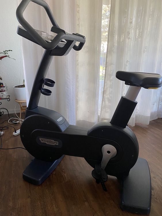 Home Trainer Bike Forma von TechnoGym Kaufen auf Ricardo