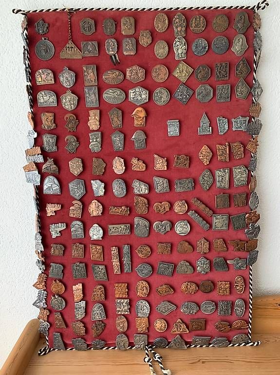 Placchette & Badge: Fasnachtsblaggedden – Usato da Bülach venduto da schoggimartini