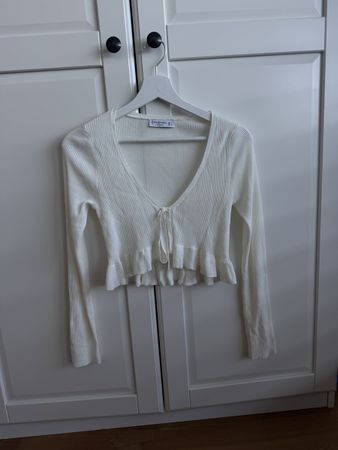 Stradivarius Strickjacke weiss gerippt