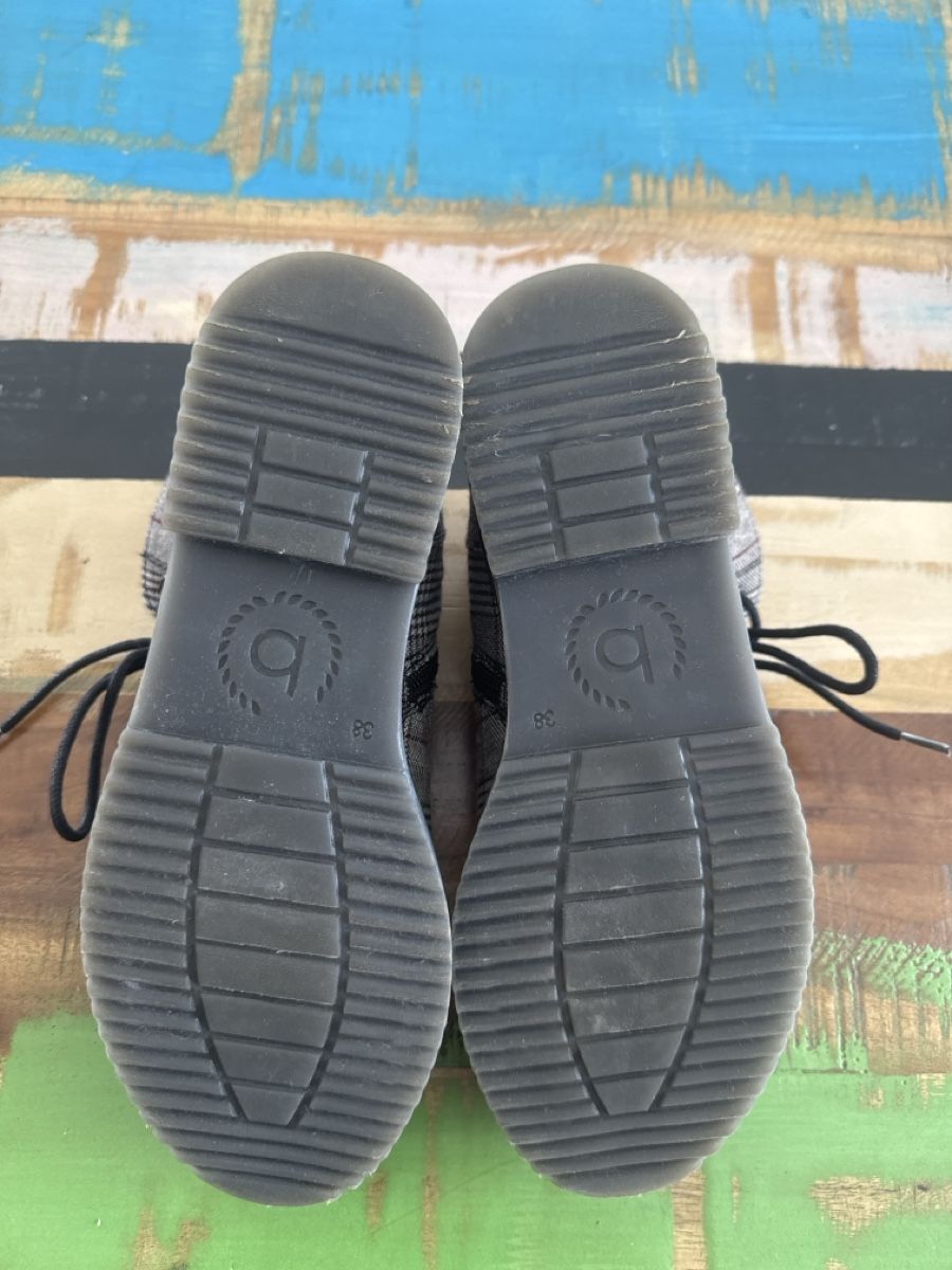 Bugatti Scarpe da donna: Bugatti Schuhe (neu, Gr. 38) – Nuovo (secondo la descrizione) da Nänikon venduto da Snorlaxtheplayer 3