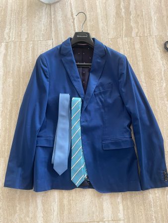 Anzug Tommy Hilfiger 2x getragen Size 50 - gratis Krawatten