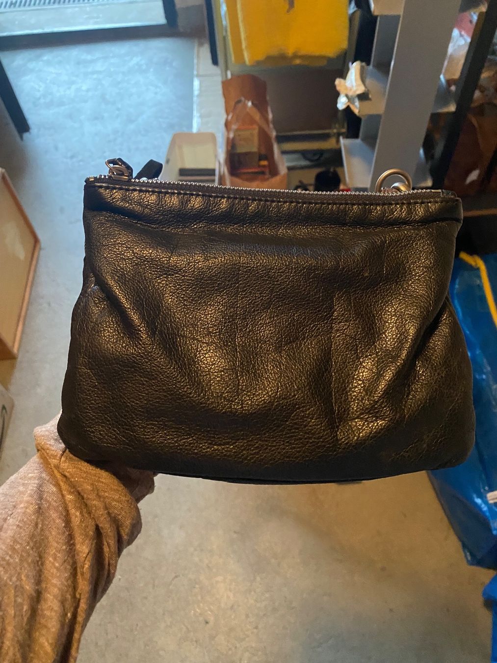 Liebeskind Taschen für Damen: Liebeskind Berlin Täschli klein – Gebraucht aus Langenthal von flower101 9