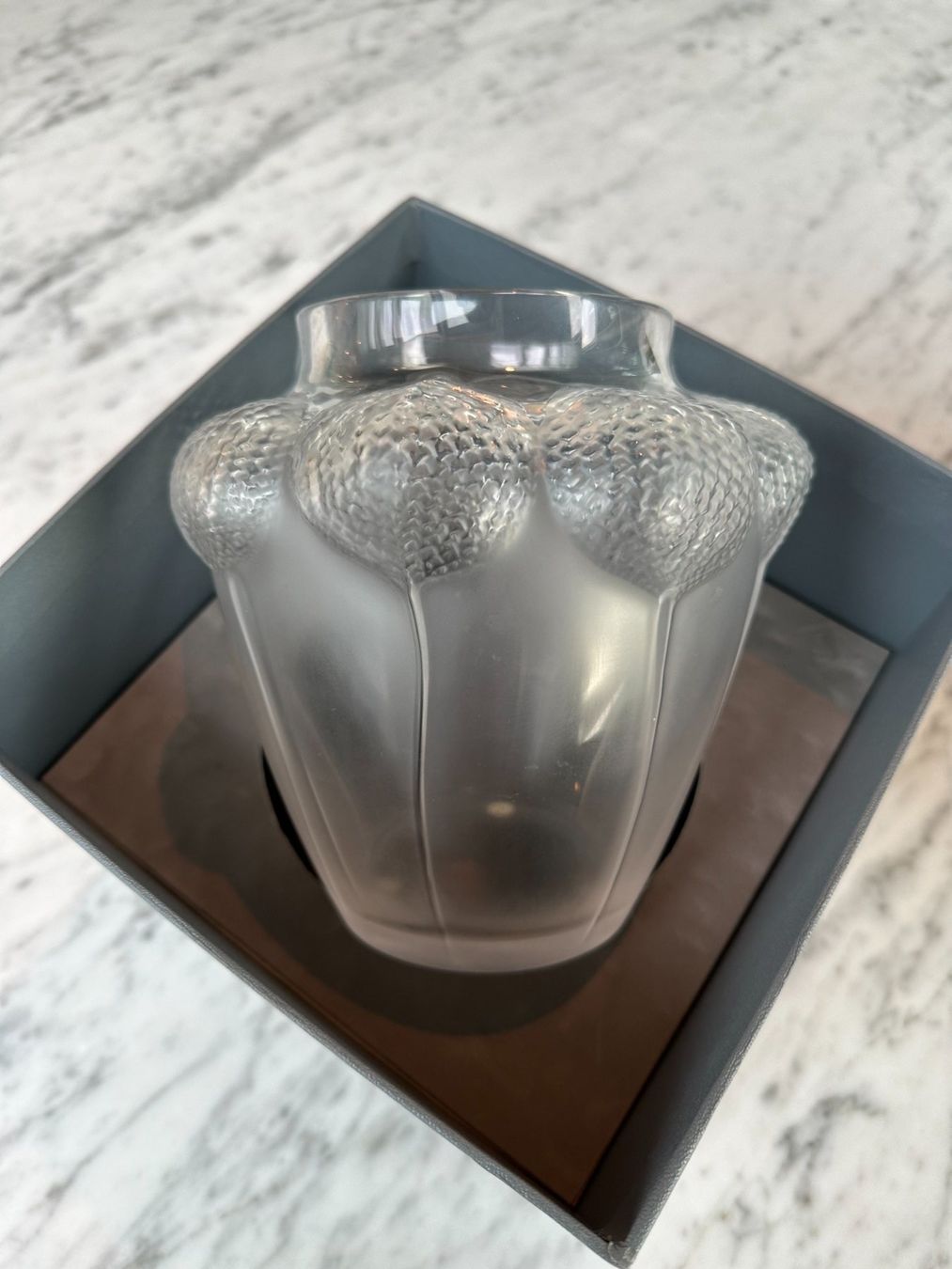 Lalique Vasi & Recipienti: Lalique Bali Vase – Usato da Meilen venduto da aveneg