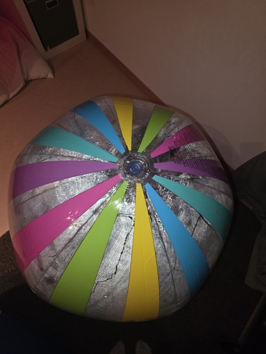 Spielzeuge: Schwimmball bunt Durchmesser ca. 60cm neu – Gebraucht aus Nottwil von Niggers007 1