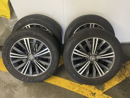 4 Original VW Tiguan Felgen mit Sommerreifen 235/55 R18