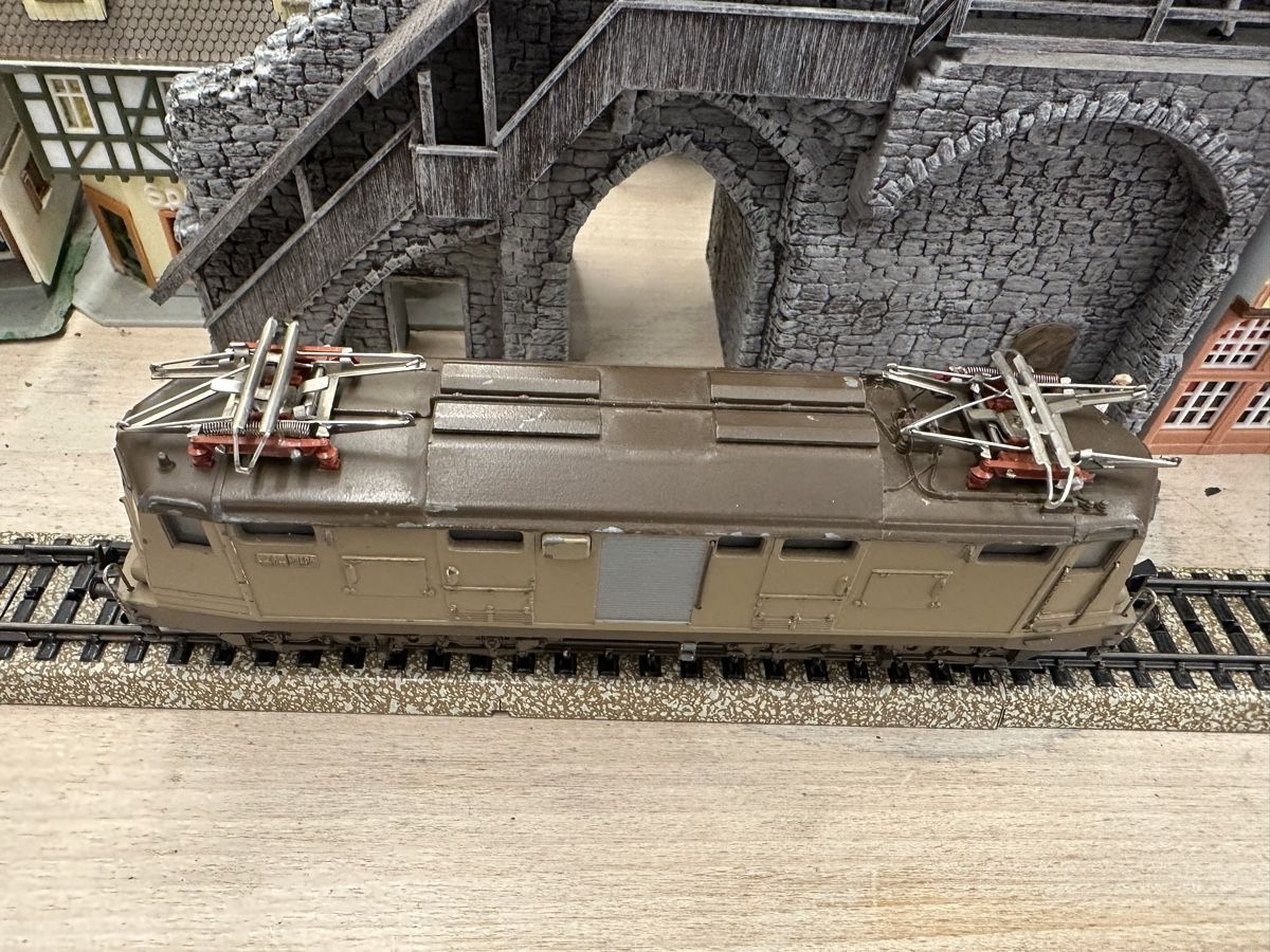 Märklin Modelleisenbahnen: Märklin 3035 FS BR 424 103 Breda – Gebraucht aus Lupsingen von New-Haven 1