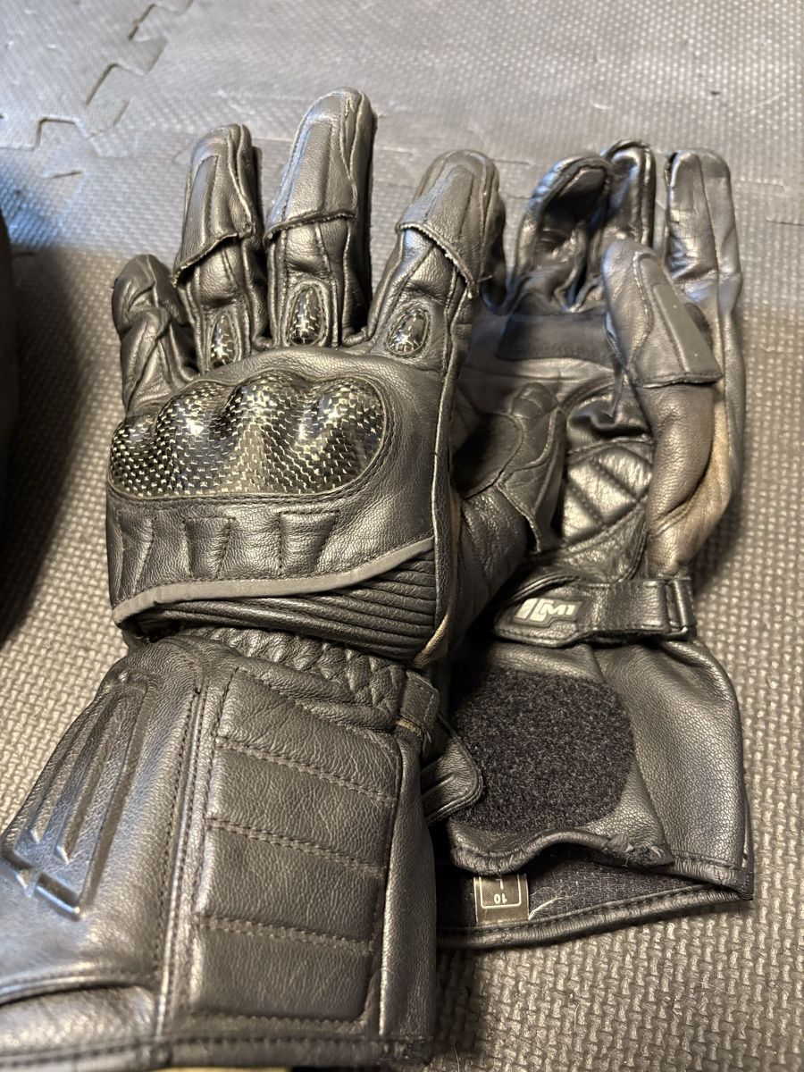 Sonstige Accessoires für Herren: Gants moto Shift cuir – Gebraucht aus Neyruz-sur-Moudon von Flachouille