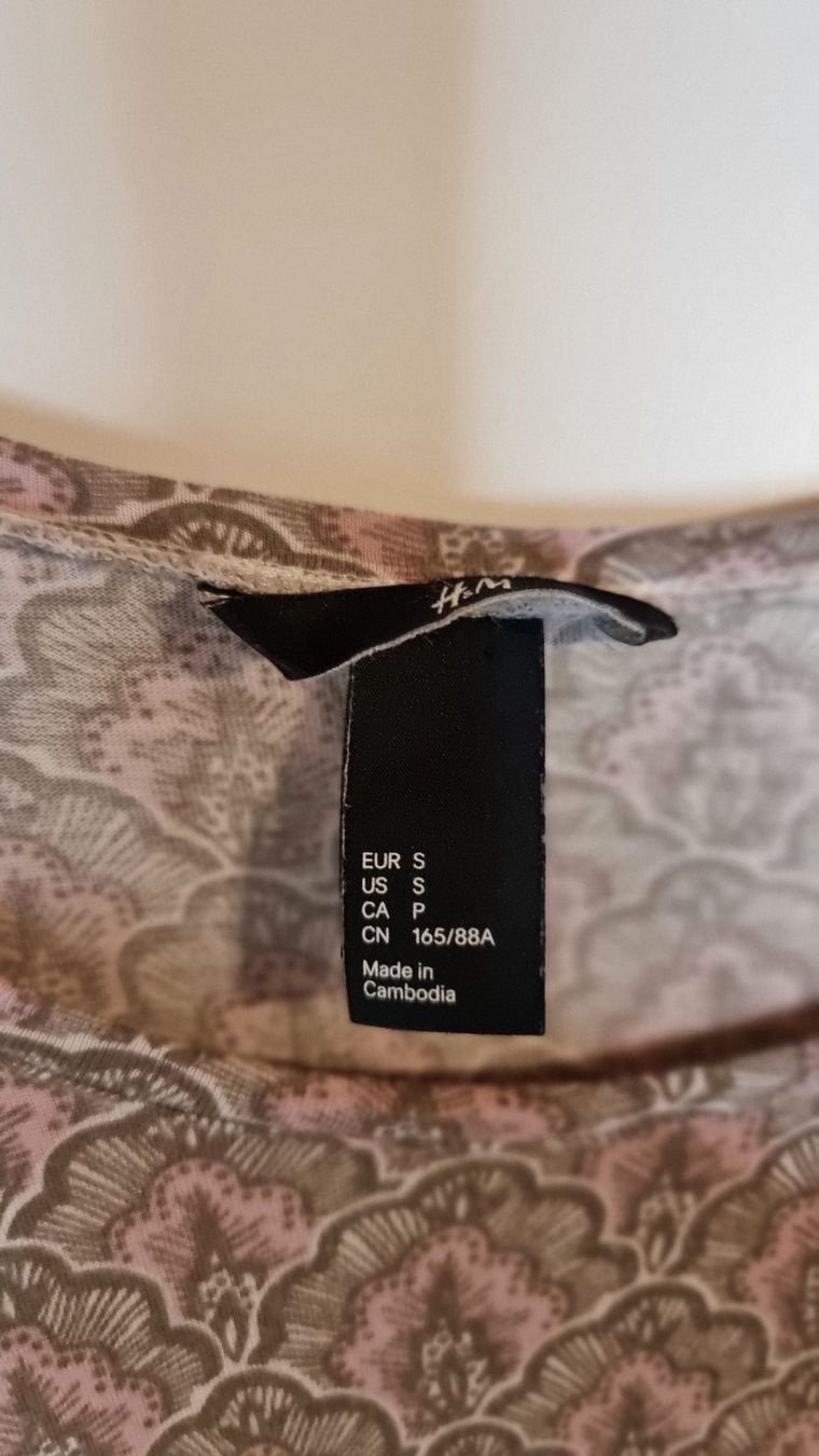 H&M Blusen: H&M Bluse Größe 36/38 – Gebraucht aus Wald ZH von Martin79 1