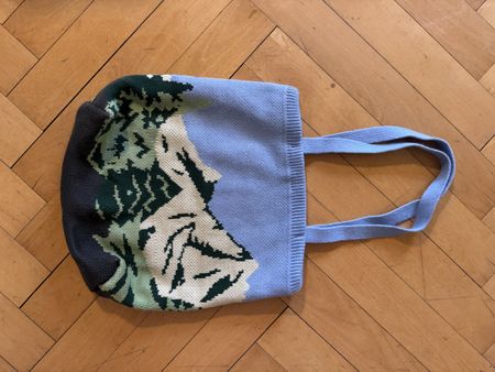 tasche mit bergmotiv