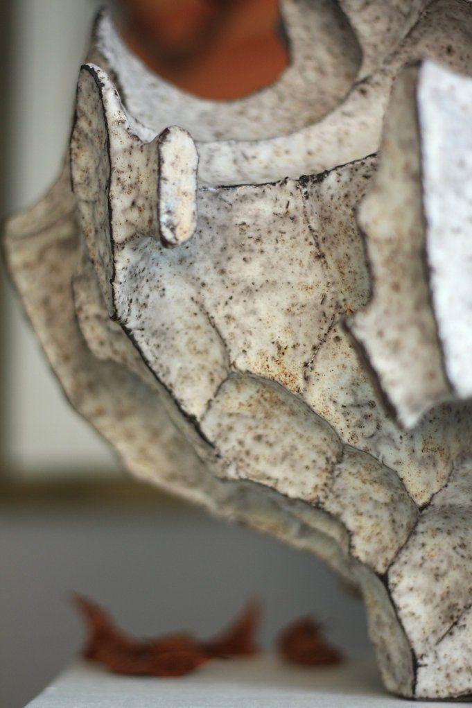 Vasi & Recipienti: Stone Temple I – Nuovo e nell'imballaggio originale da NYON venduto da artnetgallery 3
