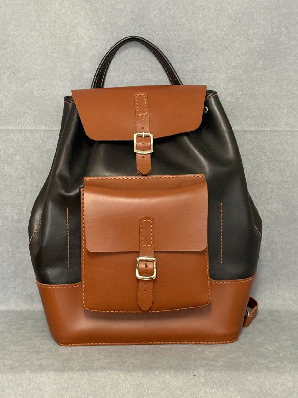 Zaini: Leder Rucksack, Handgenäht,  Handmade – Nuovo (secondo la descrizione) da Wil SG venduto da Rost2023