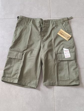 Short Mil-Tec olive M NEW