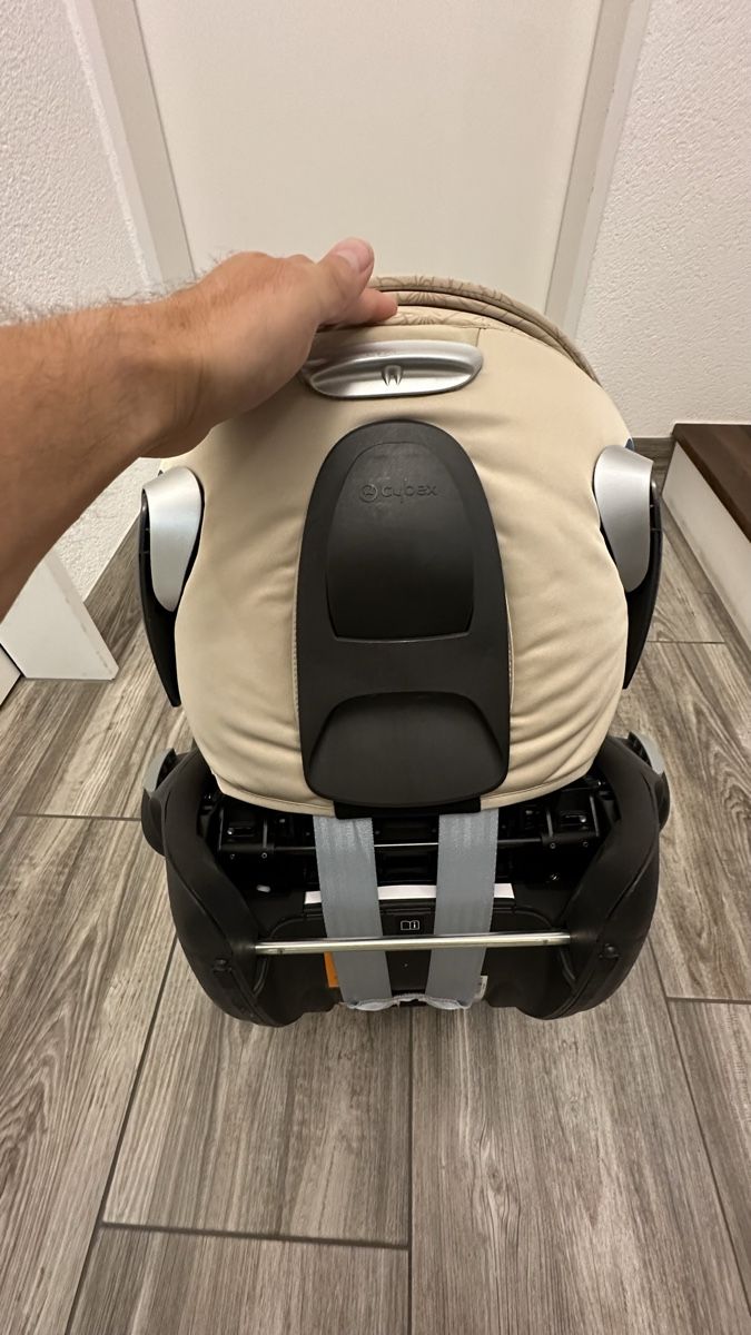 Cybex Seggiolini per auto: CYBEX Platinum, Cloud T i-Size, Farbe: Nude Beige – Nuovo (secondo la descrizione) da Oetwil am See venduto da Bigrico 4