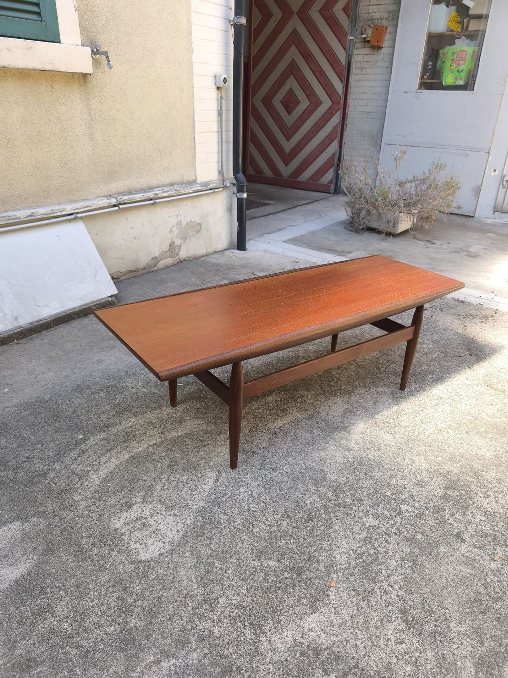Tavoli: Salontisch Mid Century – Usato da Basel venduto da Patts_Lampenfieber 1