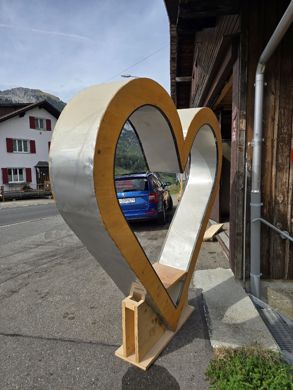Articoli in legno: Holzherz gross  – Nuovo e nell'imballaggio originale da Sörenberg venduto da andywicki 3