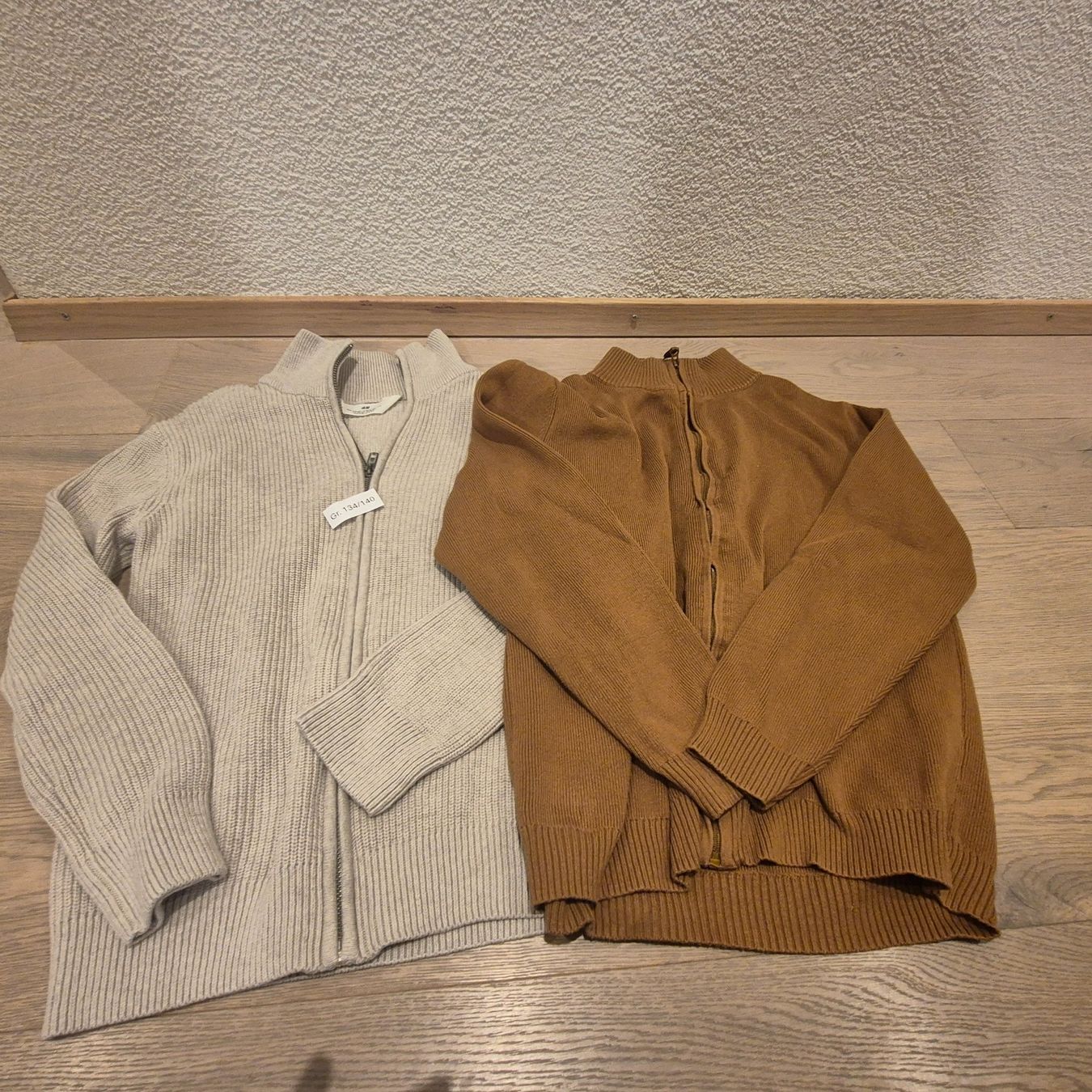 H&M Giacche & Cappotti: Jacken / Jägglis Gr. 134/140 – Usato da Steinhausen venduto da Housebabe