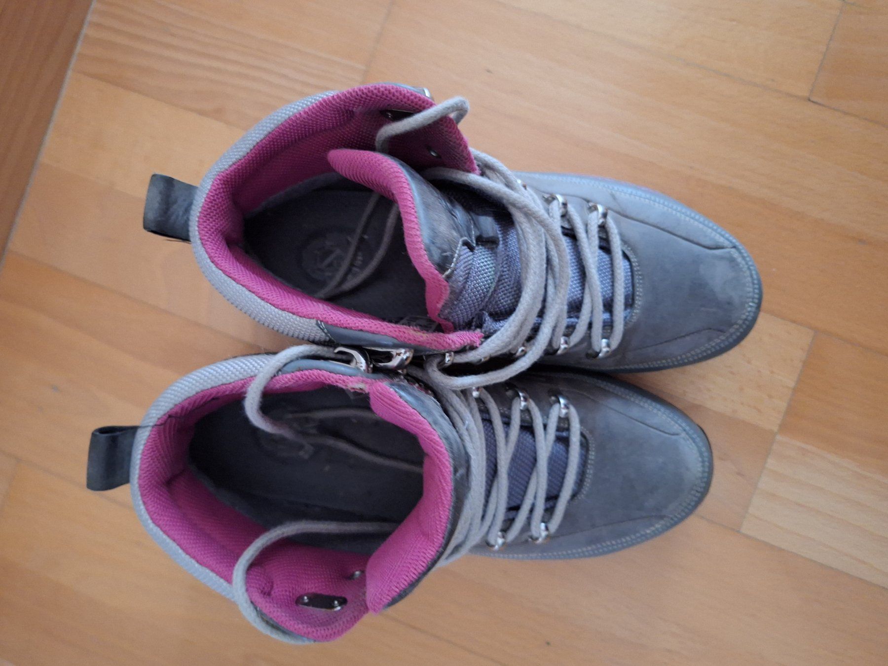 Helly Hansen Scarpe da donna: Damen Schuhe Gr. 39 1/3 – Usato da Richterswil venduto da zsubaba86 4
