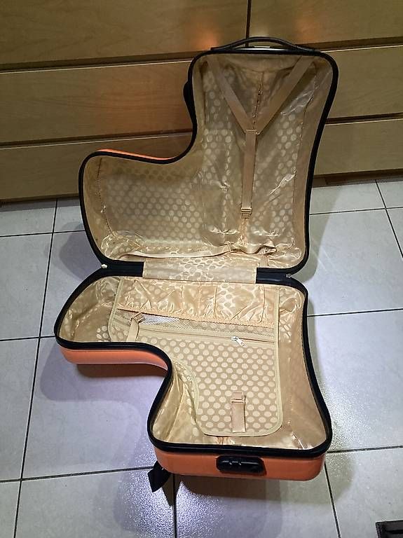 Valises de voyage: Für den Urlaub: Reisekoffer / Kindersitz / Transporter – D'occasion à Basel par Ricardo_X 3