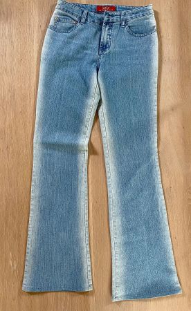 Coole hellblaue Jeans Grösse 27 = S