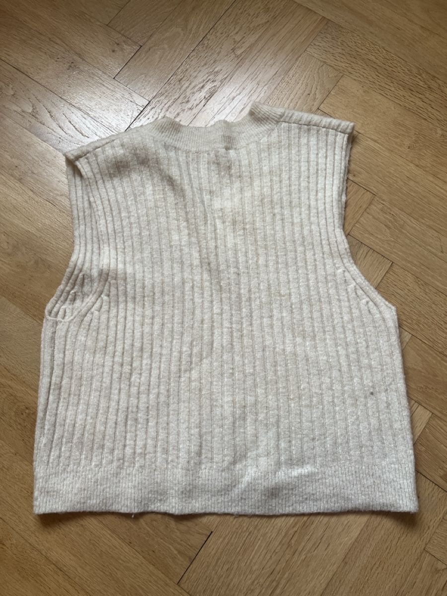 Mango Top: Beige Strickweste – Usato da Bern venduto da aleebii 1