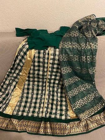 Bollywood Jolis habits Indien - jupe+blouse+dupatta