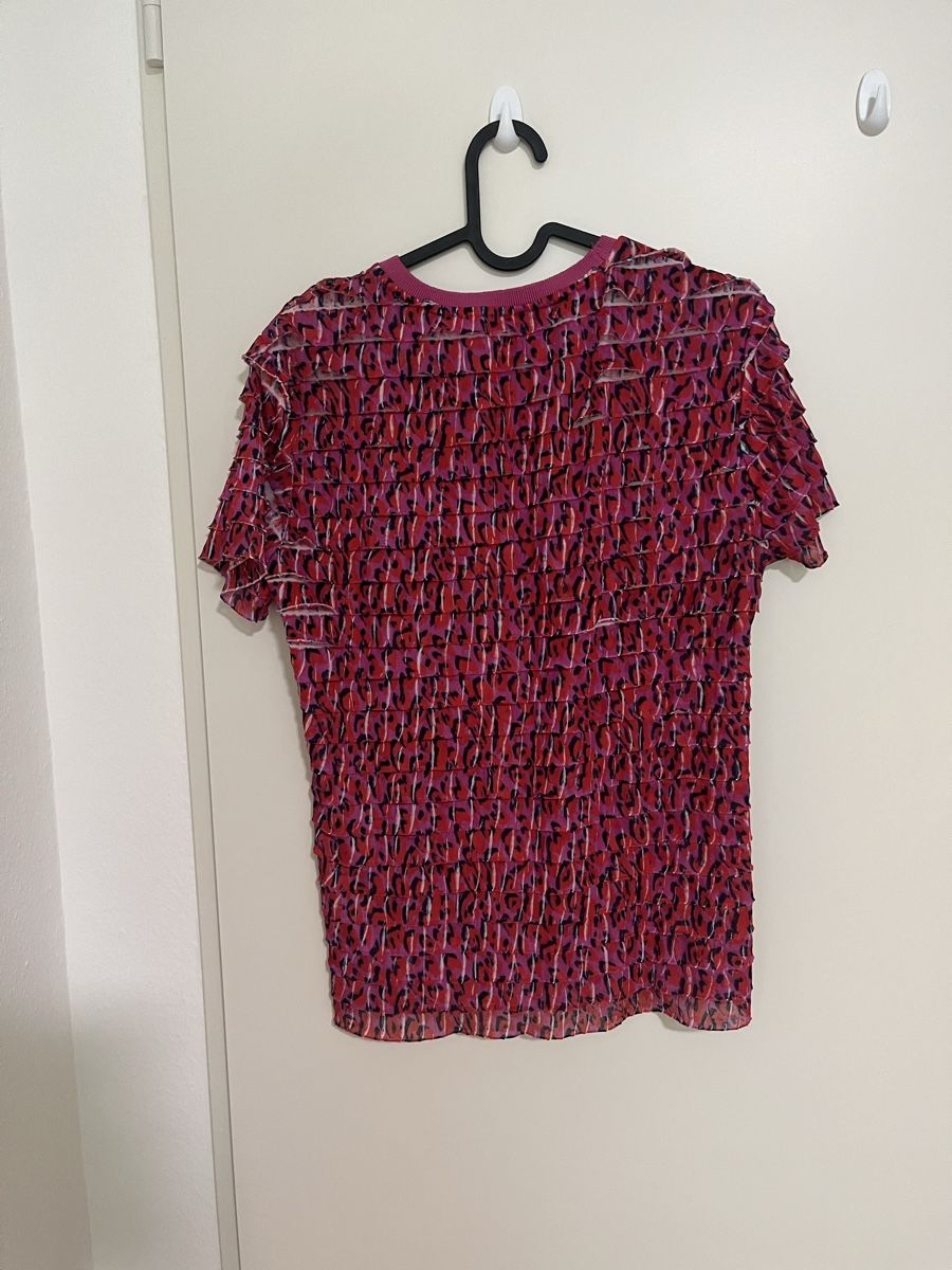 T-shirt: pink leoprinted t-shirt – Usato da Füllinsdorf venduto da si.ja.35 2