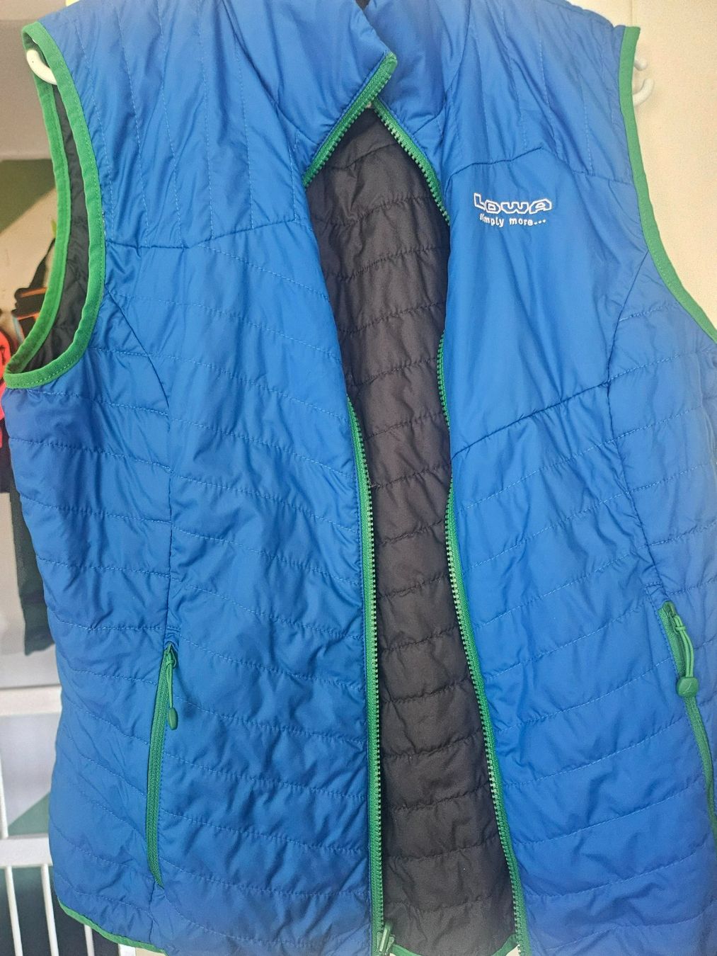 Gilet & Giacche senza maniche: Lowa Wendegilet in 42 – Usato da Triesen venduto da Teddyeddy 2