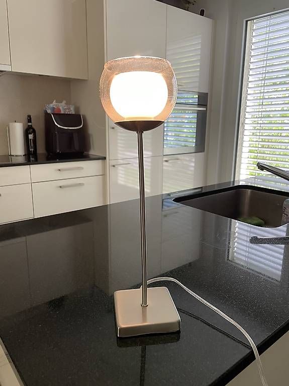 Lampes: Modern Designer Table Lamp  Like New – D'occasion à Spreitenbach par ivo_f8n8 1