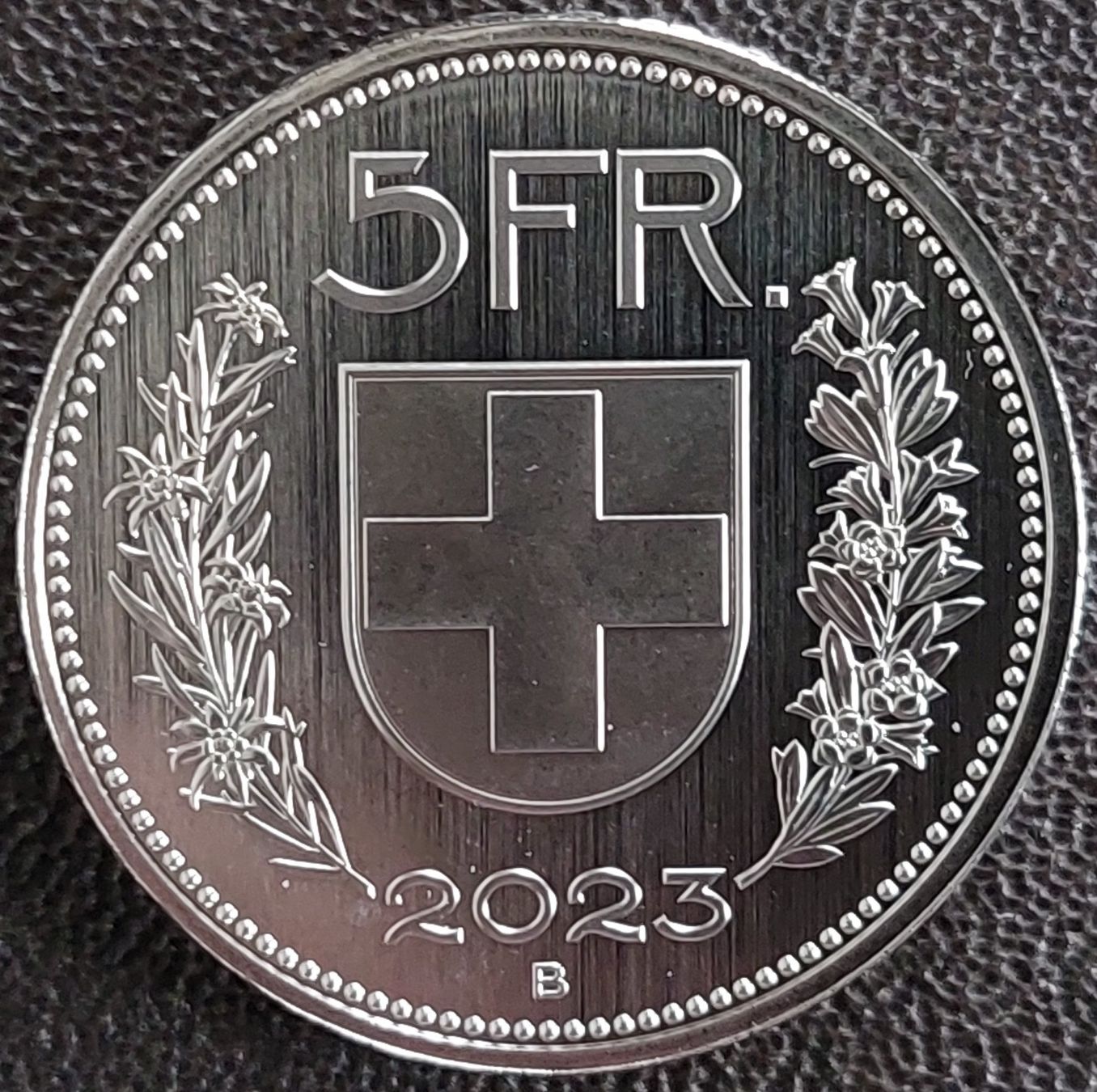 Tutti le monete: 5 Franken 2023 stgl. / aus Münzsatz – Nuovo (secondo la descrizione) da Arch venduto da coinsandmore