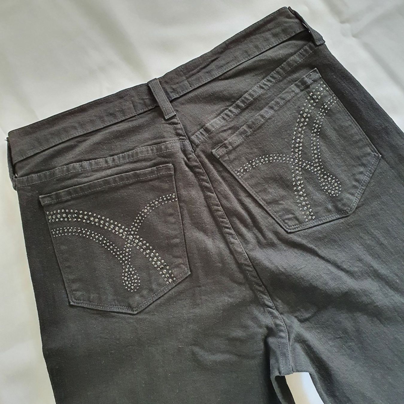 Pantaloni: schwarze Stoffhose 38 – Usato da Niederbuchsiten venduto da klengyel 3