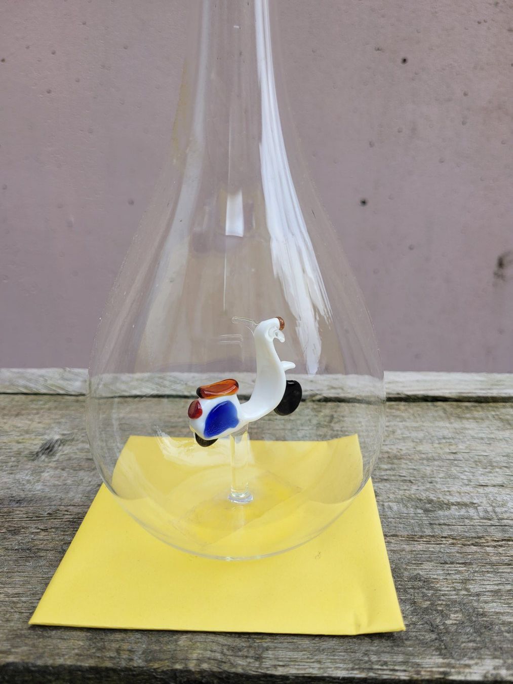 Altro: Mundgeblasene GLAS Schnapsflasche mit Vespa - Roller Objekt – Nuovo e nell'imballaggio originale da Nottwil venduto da echtMOMO 2