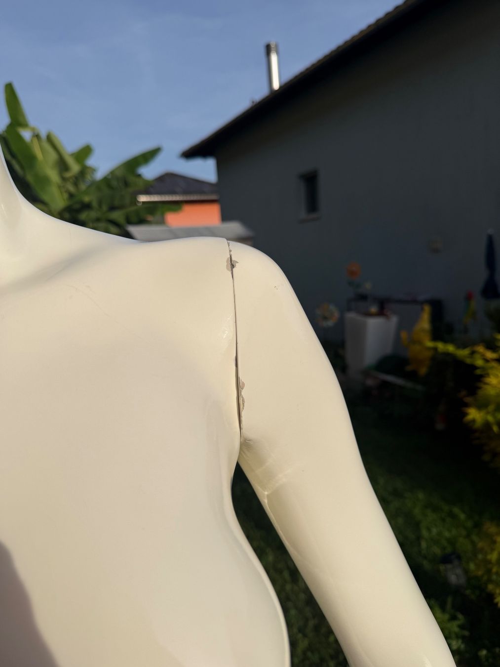 Ladenausstattungen & Messebau: Schaufensterpuppe weiss – Gebraucht aus Cugnasco von tizianaq 7