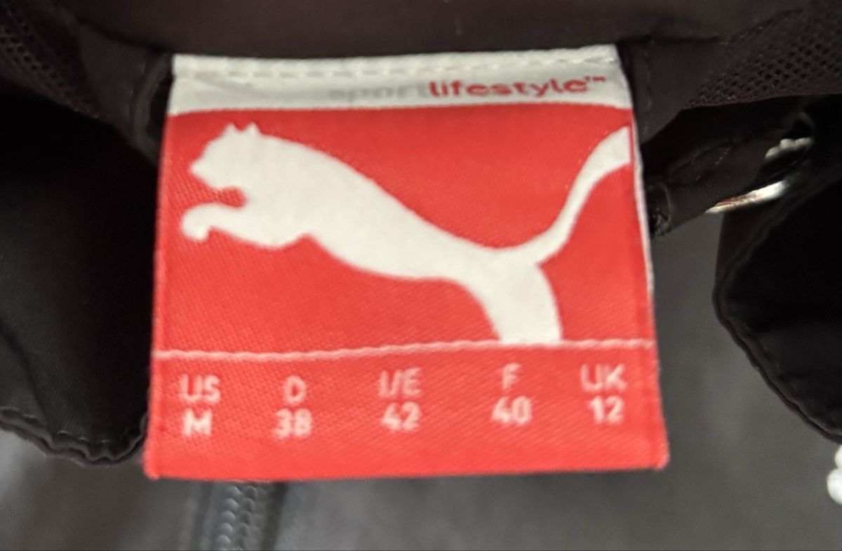 Puma Lotti di vestiti: Trainingsanzug Damen Puma – Usato da Münsingen venduto da Richigen 2