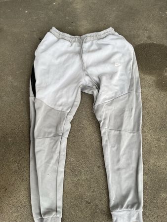 Nike Tech Fleece Joggers Grey