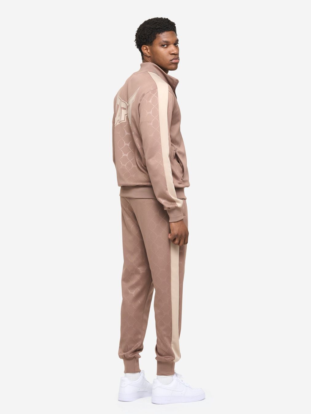 Completi: Tapout Niland Jogginganzug Braun/Sand L – Usato da Düdingen venduto da BluePalm 1