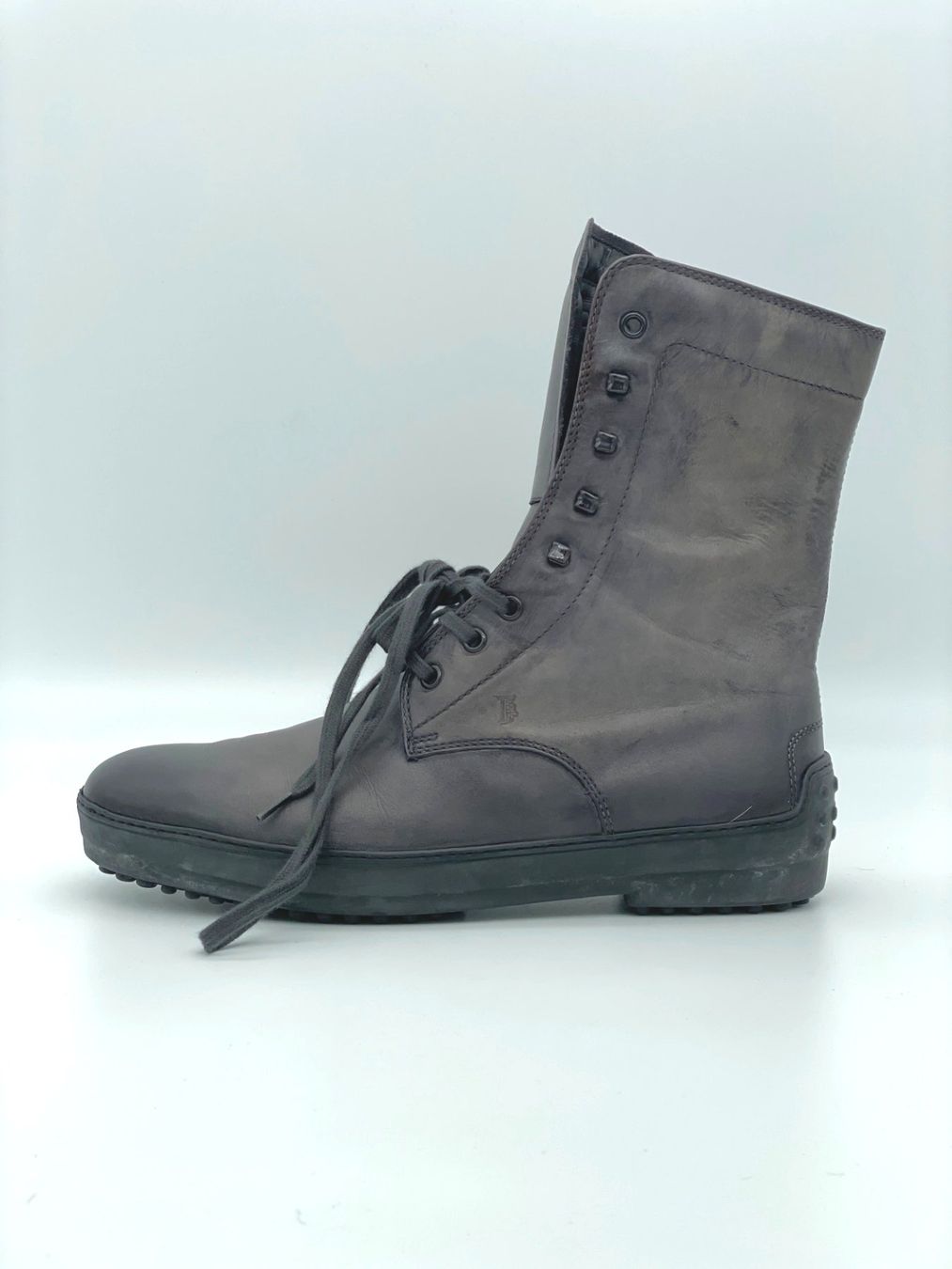 Tod'S Scarpe da uomo: Tod's Gommino Combat Stiefel EU 41.5 Grau – Usato da Zürich venduto da shoe_shop