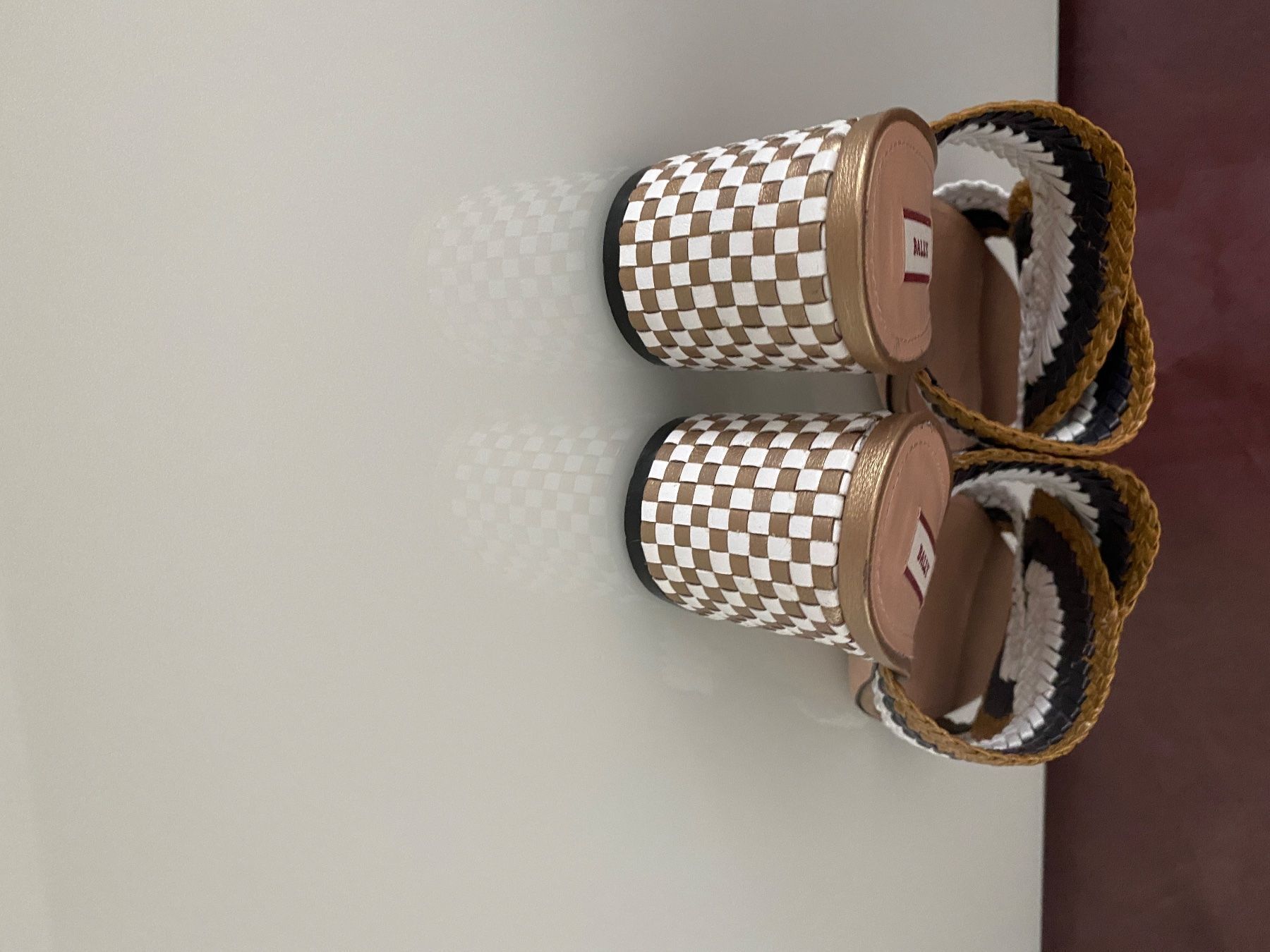 Scarpe da donna: Bally Sandalen geflochten 39 – Usato da Volketswil venduto da praxis12 4